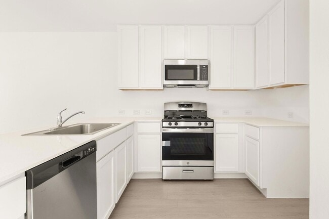 Photo - 2914 Carnelian Trl