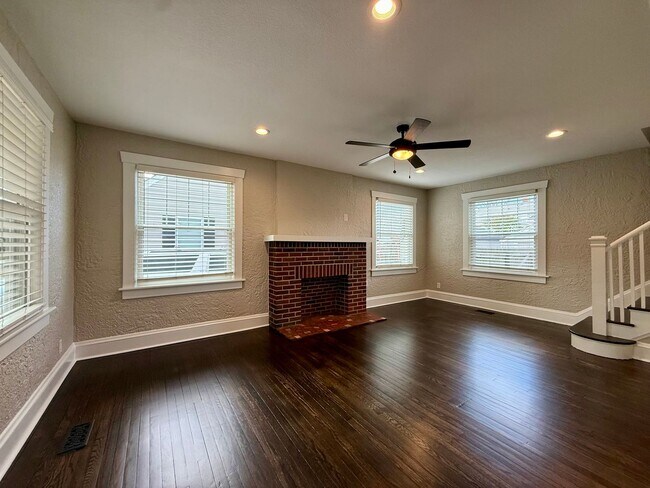 Photo - Charming 4-Bedroom Home with Modern Updates, Large Yard & Garage – Pet Friendly!