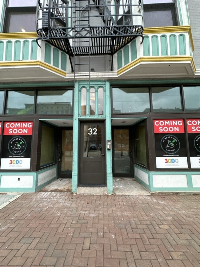 Building Photo - 32 E Court St