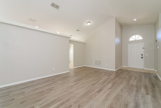 Photo - 2628 Sunningdale Dr