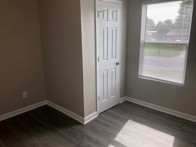 Photo - 28015 Chasebrook Dr