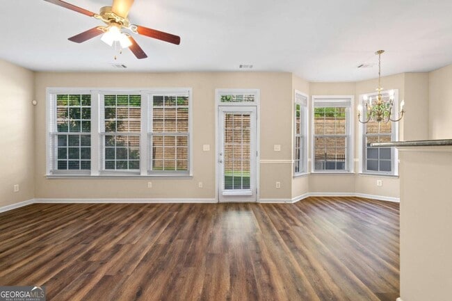 Photo - 3323 Castleberry Village Cir