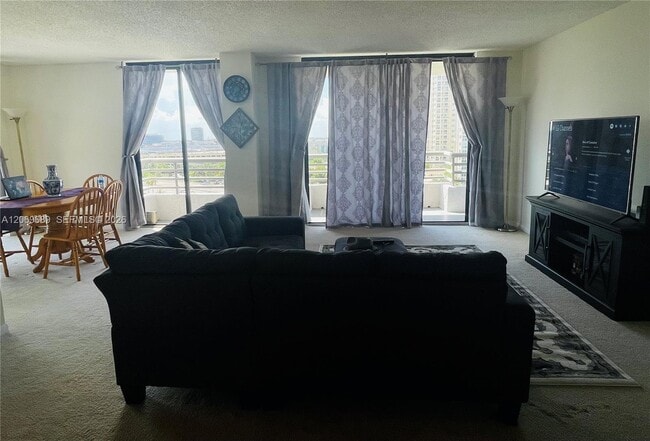 Photo - 3300 NE 191st St Unidad 1101