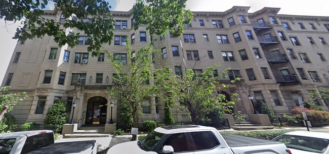 Photo - 52 Charlesgate E