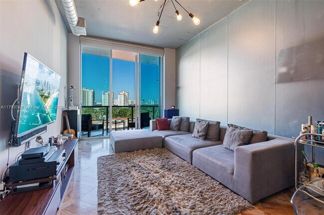 Photo - 3029 NE 188th St Unidad 821 Rental
