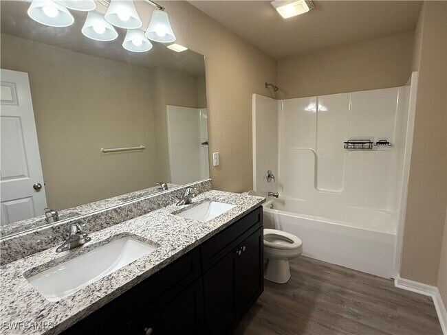 Photo - 2915 NW 6th Pl House