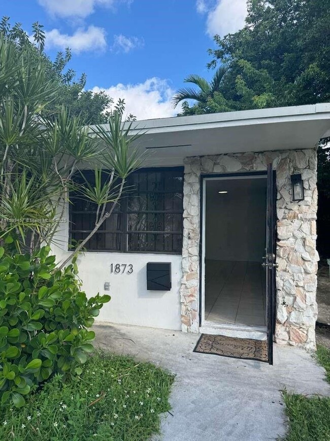 Photo - 1871 NW 55th Terrace Unidad 1973