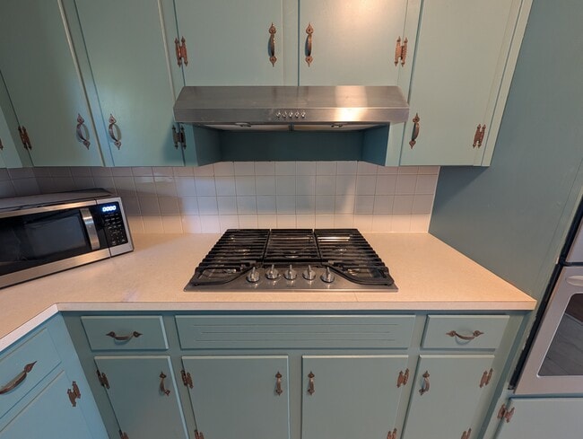 Photo - 6138 Village Hwy