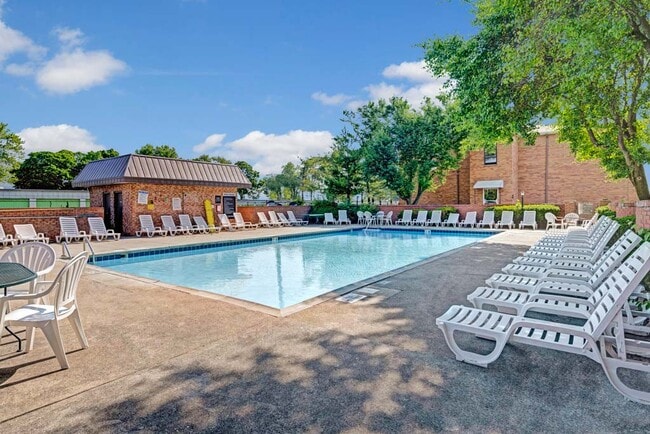 Photo - Wilson Plaza