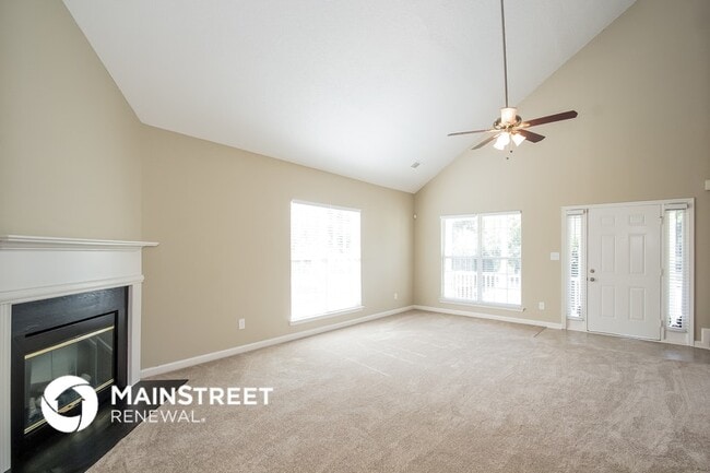 Photo - 1269 Creekview Cir