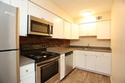 Kitchen - 3BR, 1.5BA - 1,000 SF - The Wexner