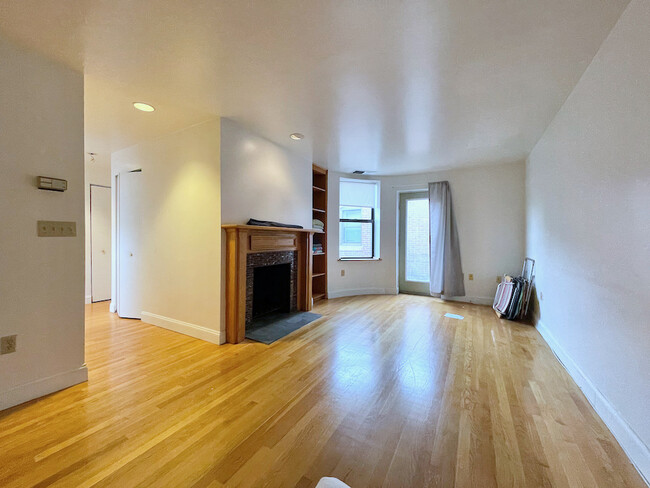 Photo - 102 Gainsborough St Condo Unit 406e