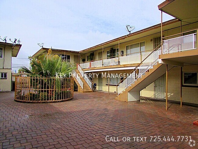 Building Photo - 1908 Rexford Dr Unit #2 Rental