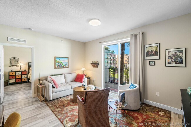 250 NE 3rd Ave Unit 315