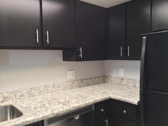 Photo - 700 W University Dr Unit 251