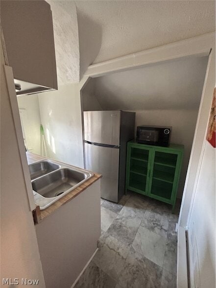 Photo - 3430 Beechwood Ave Unidad Upper