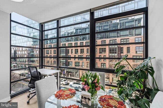 Photo - 1300 4th St SE Unit 303