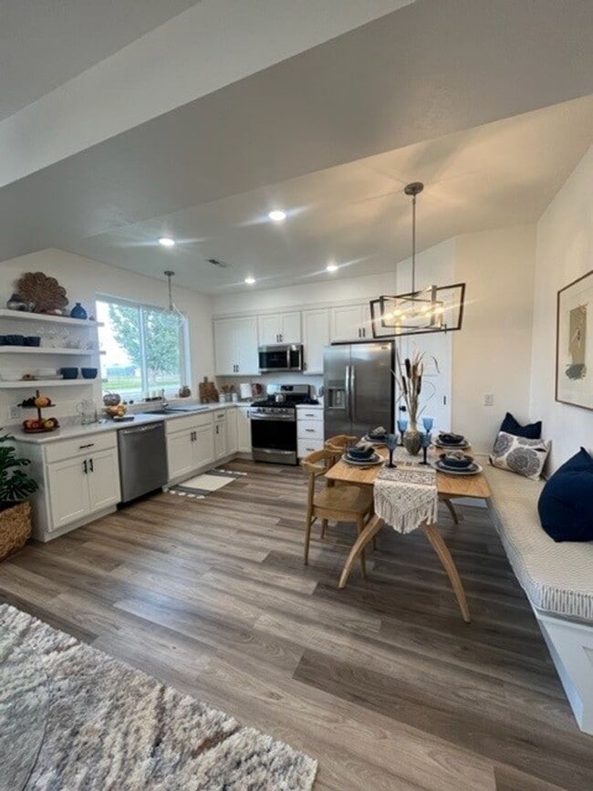 Photo - 221 Fairgrounds Rd