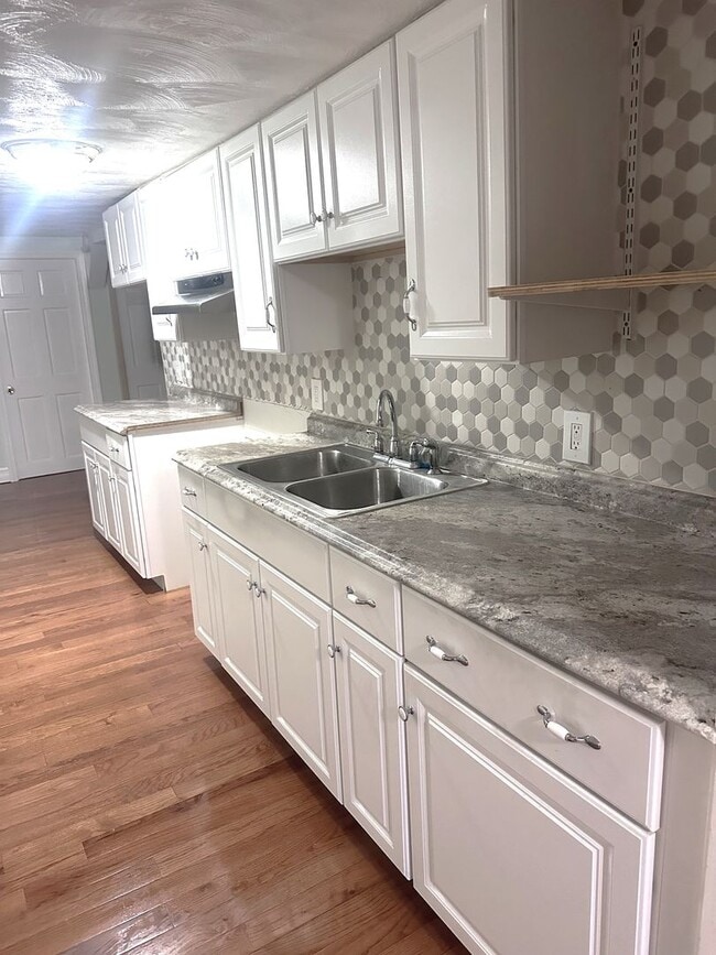 Photo - 1-7 Old Mendon Street Unidad 7C