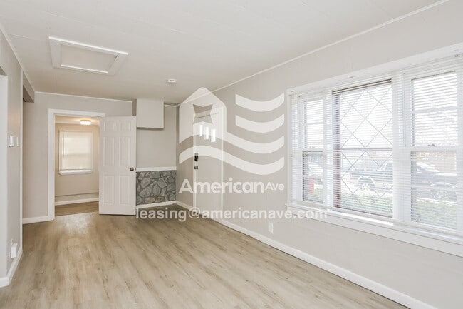 3584 Gordon Ave