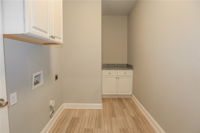 Photo - 2007 S Dixieland Rd