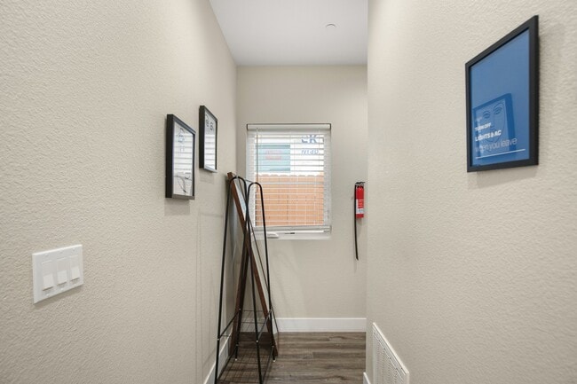 Photo - 2994 39th St