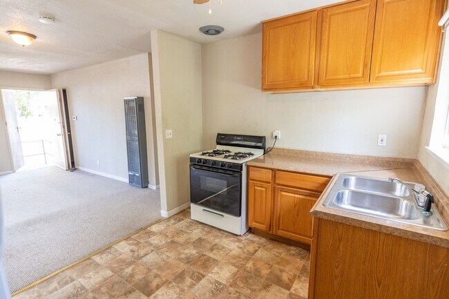 Photo - 2112 Tenth St Unit B