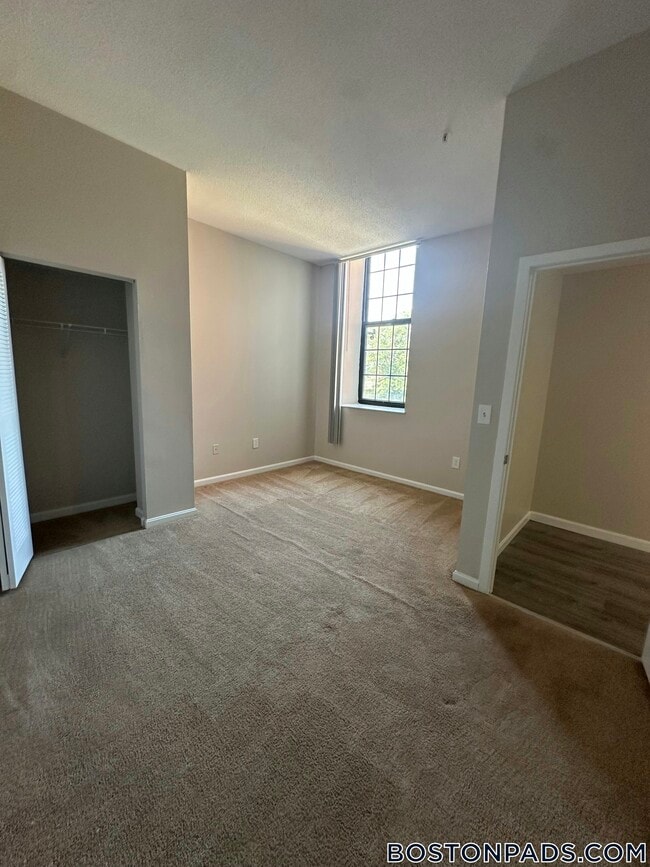 2 Weaver Street Unit 220
