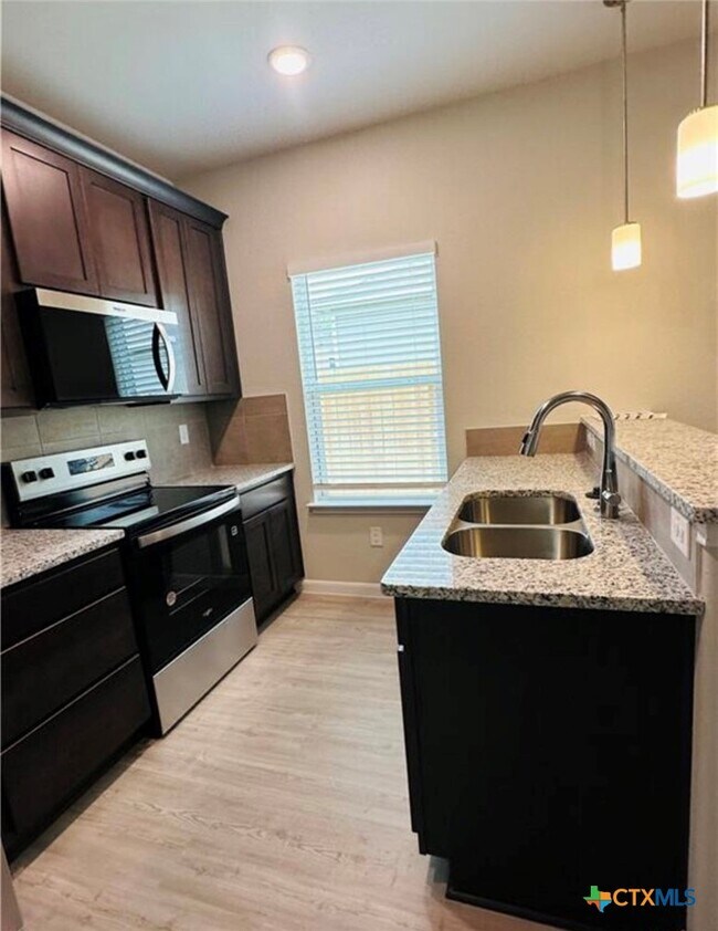 Photo - 516 Hudson St