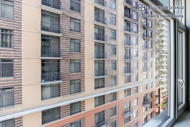 Photo - 4924 St Elmo Ave Unidad FL8-ID1073