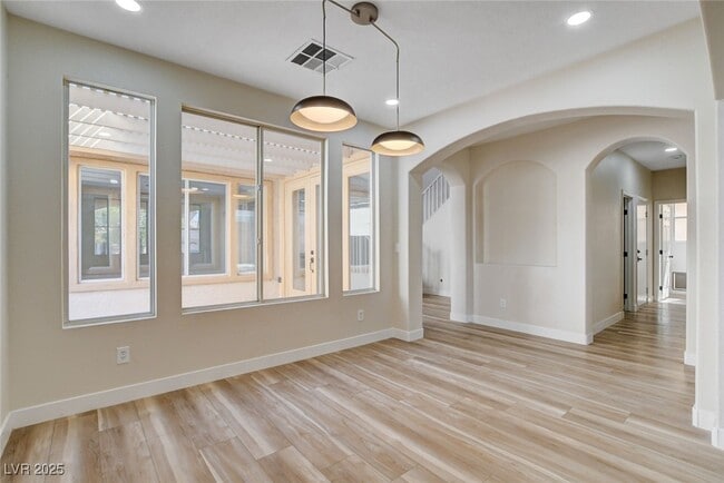 Building Photo - 177 Rocky Star St