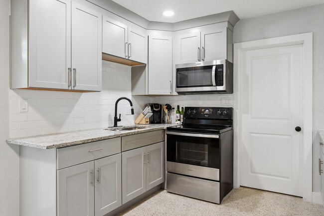 4519 Venetian Blvd NE Unit 1