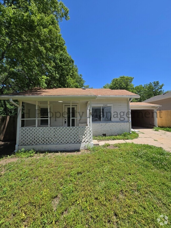 Building Photo - 1340 N Green St Rental