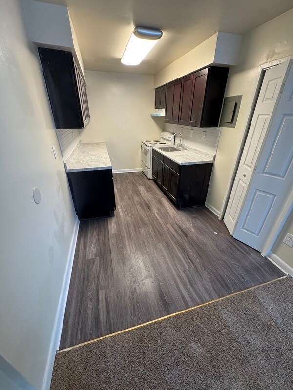 Building Photo - 3012 Chamberlayne Ave Unit 109