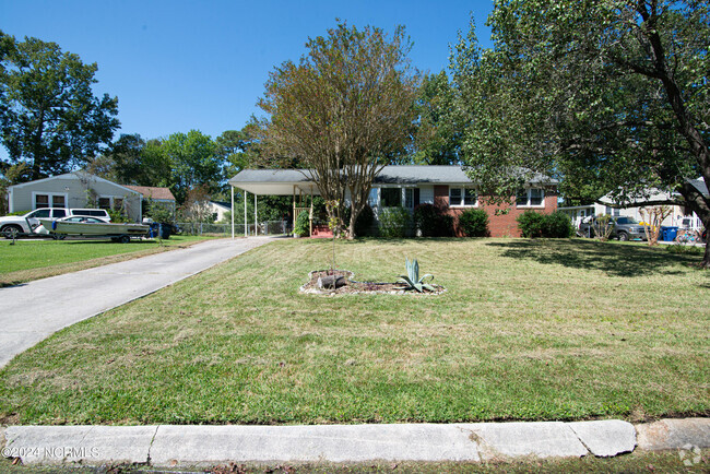 Building Photo - 403 Cheyenne Rd Rental