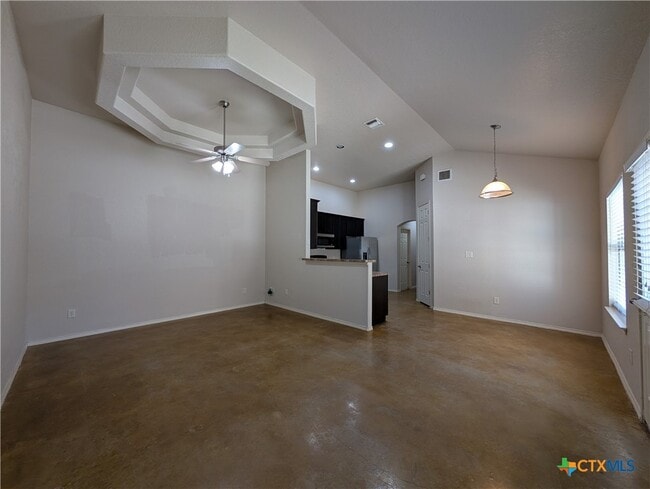 Photo - 208 Anne Louise Dr