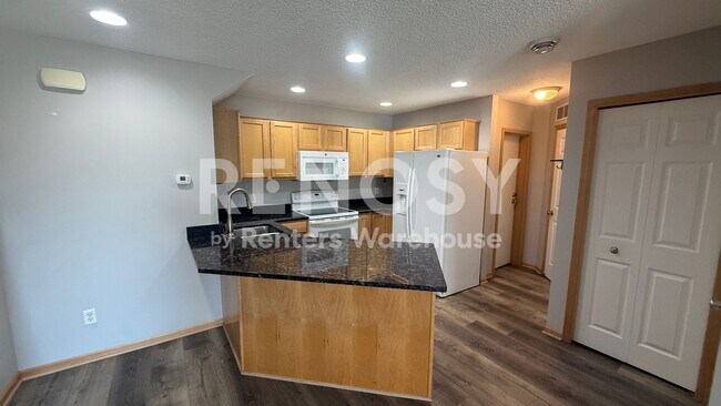 16486 Elm Creek Ln