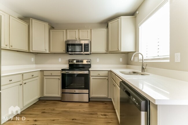 Photo - 12333 W Rosewood Dr