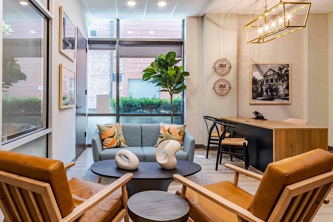 Yugo-Charleston-Campus-POI-04 - Yugo Charleston Campus