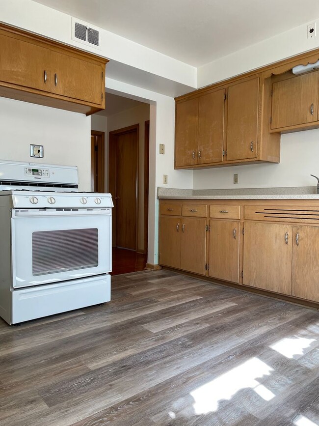 Building Photo - 2740-2742-2742 N 60th St Unit 2740 N 60th