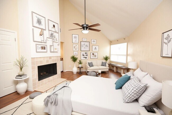 Photo - 738 Country Pl Dr Unit C