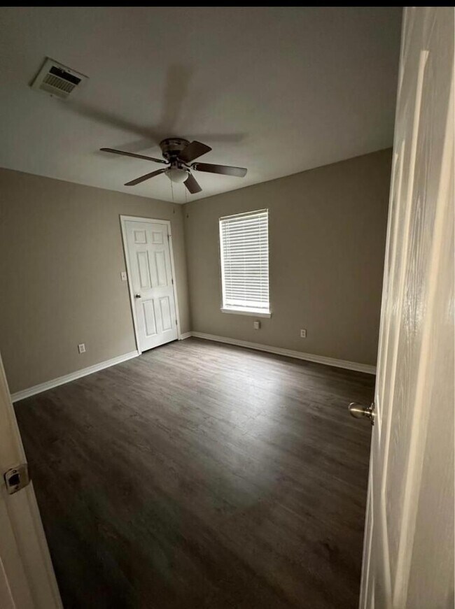 Photo - 15533 Quail Creek Cove