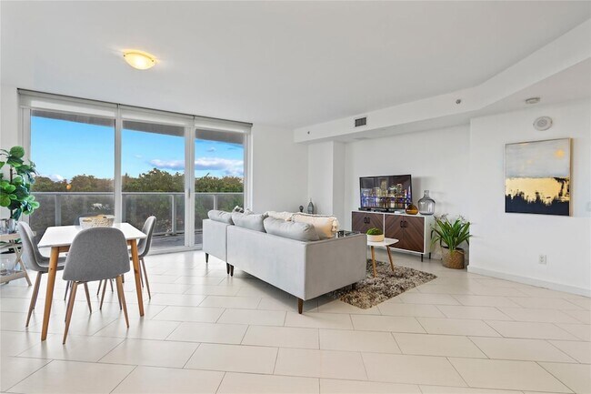 4250 Biscayne Blvd Unit 402