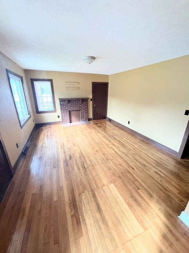Photo - 3 Bedroom Home in Bedford