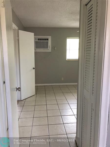 Photo - 2016 NE 17th Ct