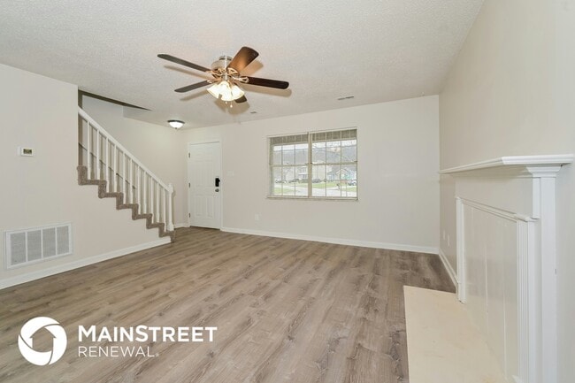 Photo - 701 Penfield Ln