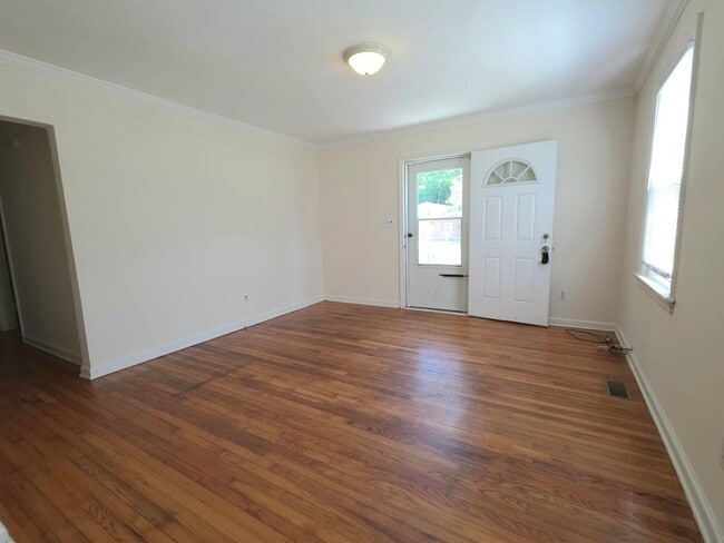 Photo - Move In Ready 3 Bedroom Ranch!