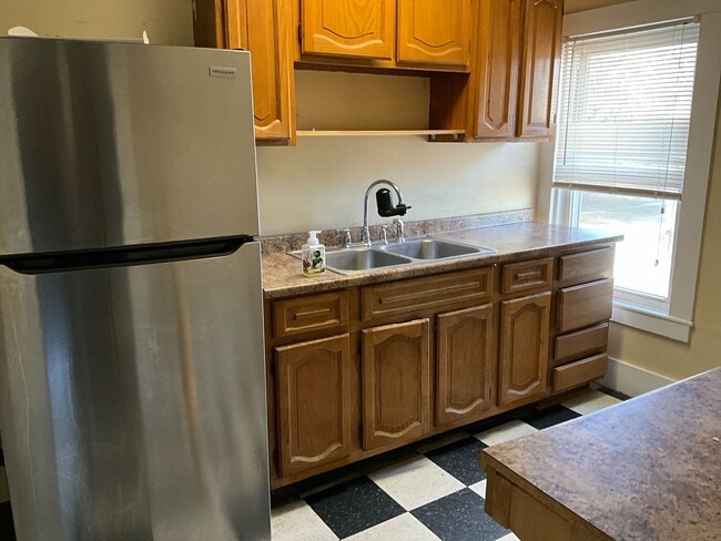 Photo - 190 Church St Unit 2