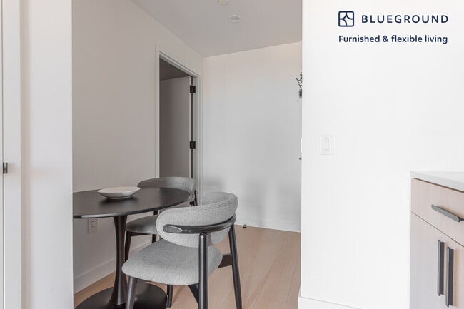 482 Kent Ave Unit SI FL16-ID2132