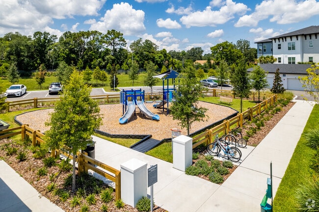 Building Photo - Jefferson Lake Howell Rental